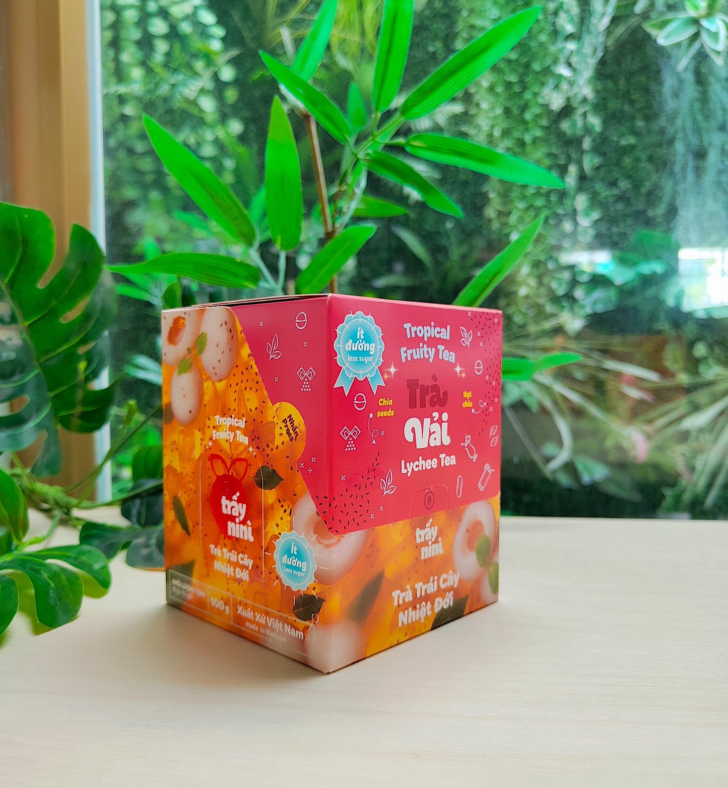 TRAYNINI Tropical Fruity Tea Box With Mango, Lychee, Passion Fruit & Soursop Flavours 100g