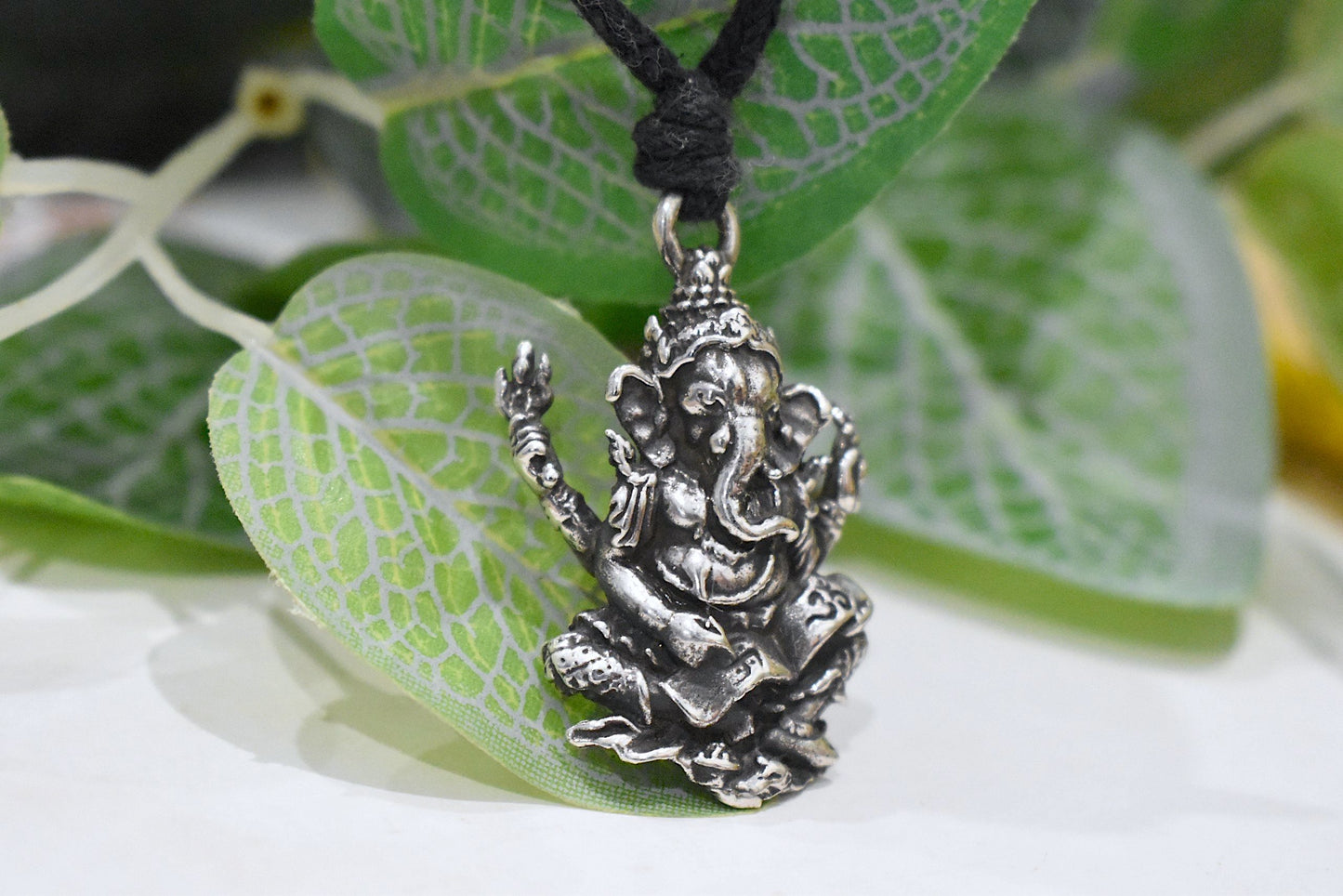Hindu Ganesh Elephant God Silver Pewter Gold Brass Necklace Pendant Jewelry