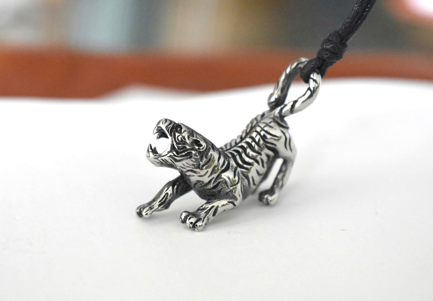 Realistic Tiger Necklace Mens Womens Stainless Steel Necklace Pendant Jewelry