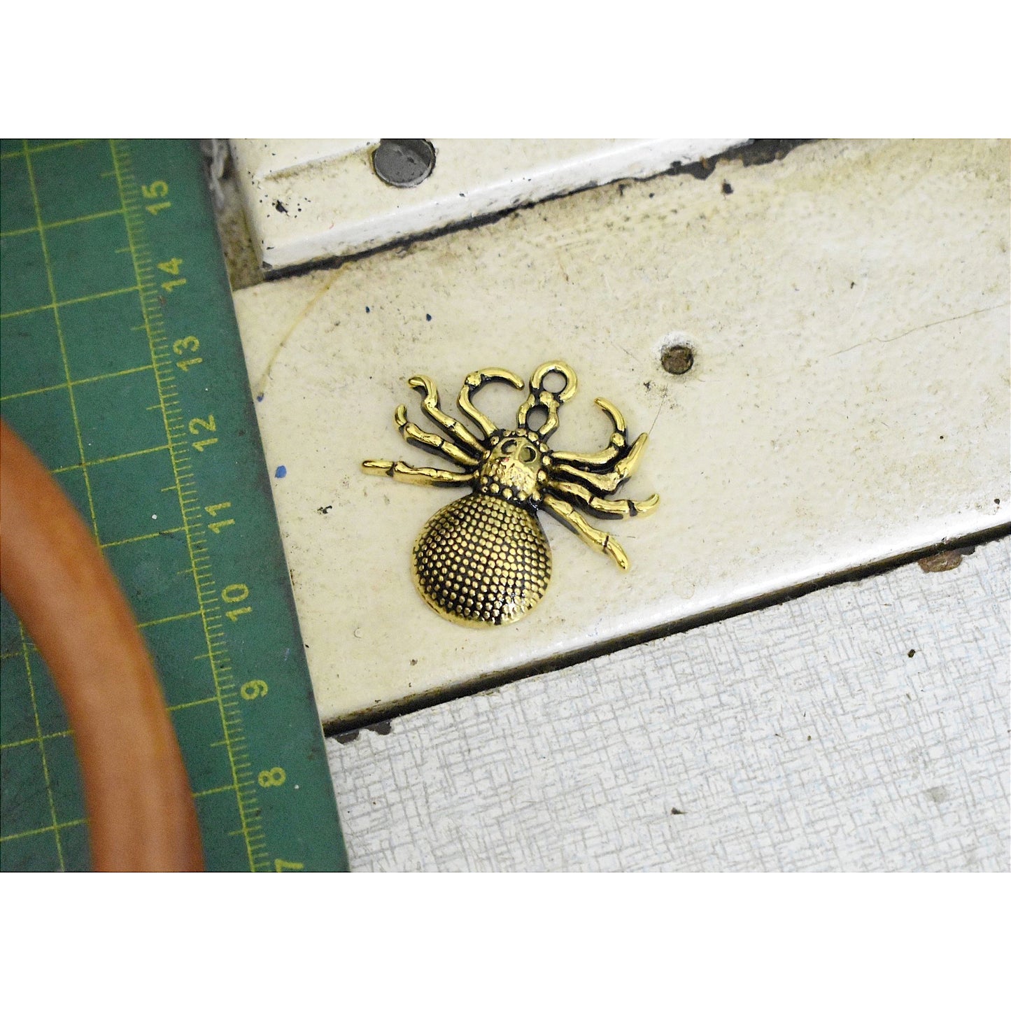 Spider Handmade Gold Brass Silver Pewter Necklace Pendant Jewelry