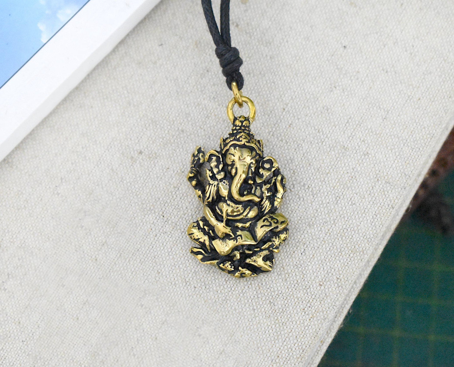 Hindu Ganesh Elephant God Silver Pewter Gold Brass Necklace Pendant Jewelry