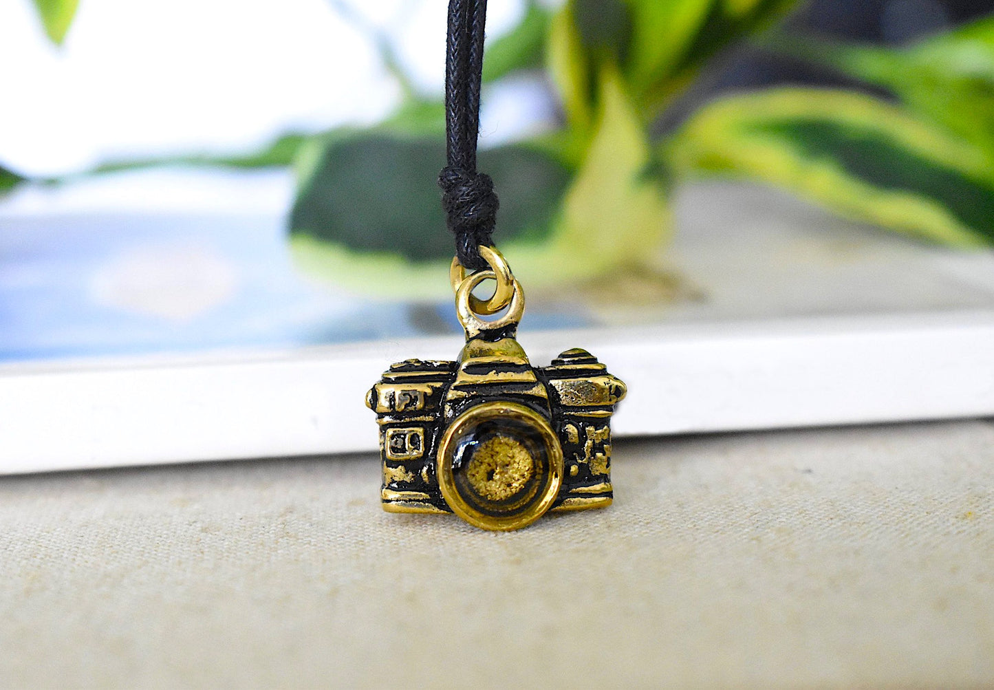 New Vintage Camera Silver Pewter Gold Brass Charm Necklace Pendant Jewelry