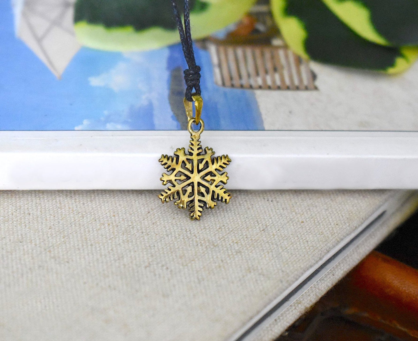 Snow Flake Winter Handmade 92.5 Sterling Silver Brass Necklace Pendant Jewelry