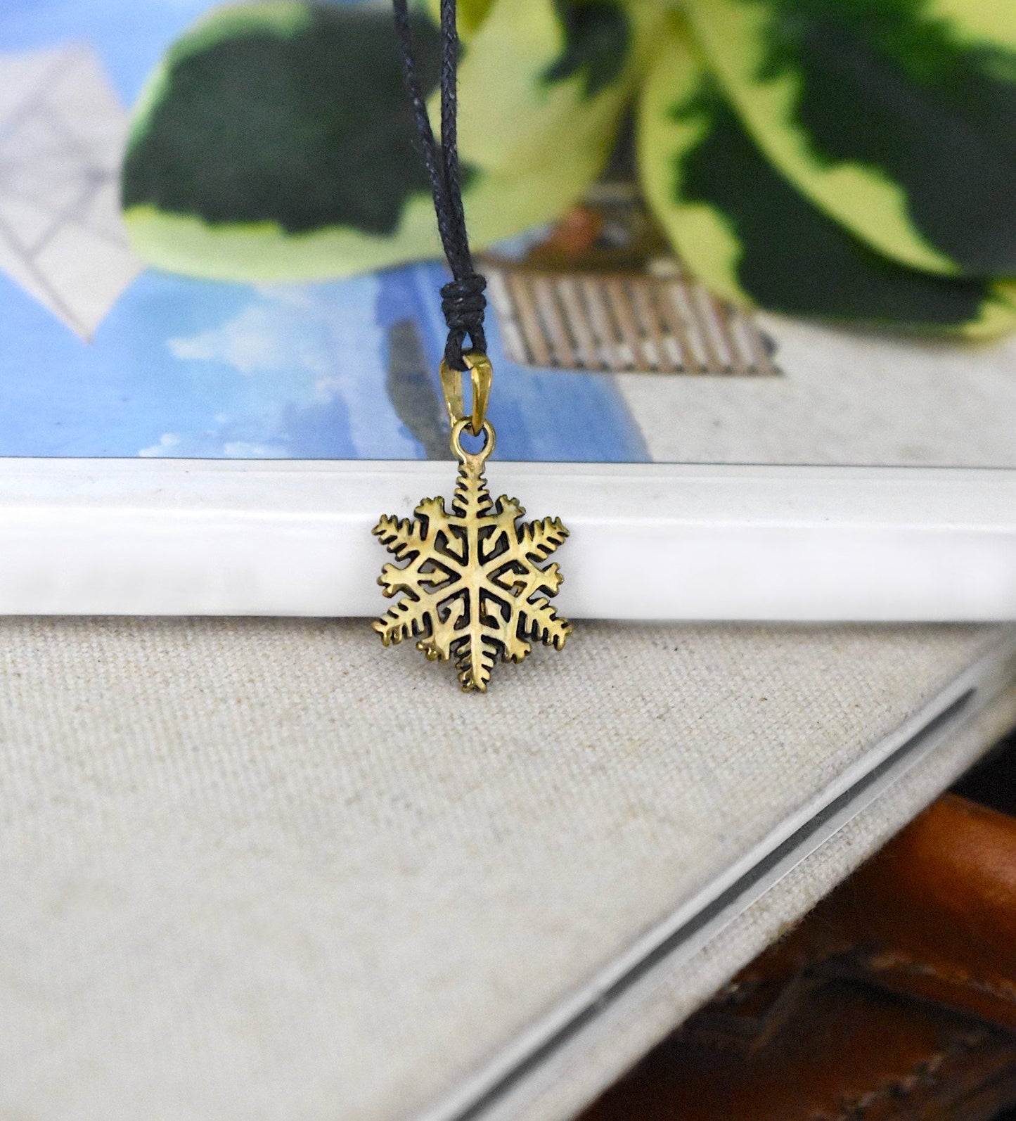 Snow Flake Winter Handmade 92.5 Sterling Silver Brass Necklace Pendant Jewelry