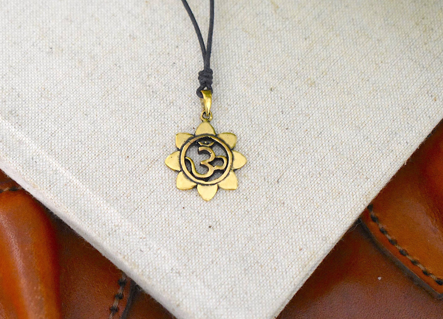 Sunflower Hindu Ohm 92.5 Sterling Silver Pewter Necklace Pendant Jewelry