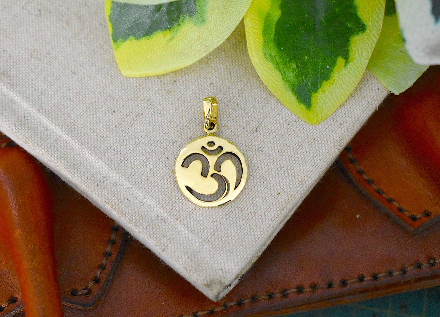 Large & Small Hindu Om Ohm 92.5 Sterling Silver Pewter Necklace Pendant Jewelry