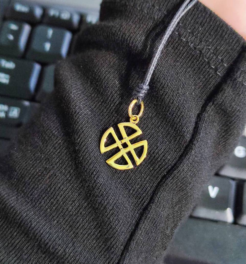 Vintage Celtic Shield Knot Gold Brass Sterling Silver Necklace Pendant Jewelry