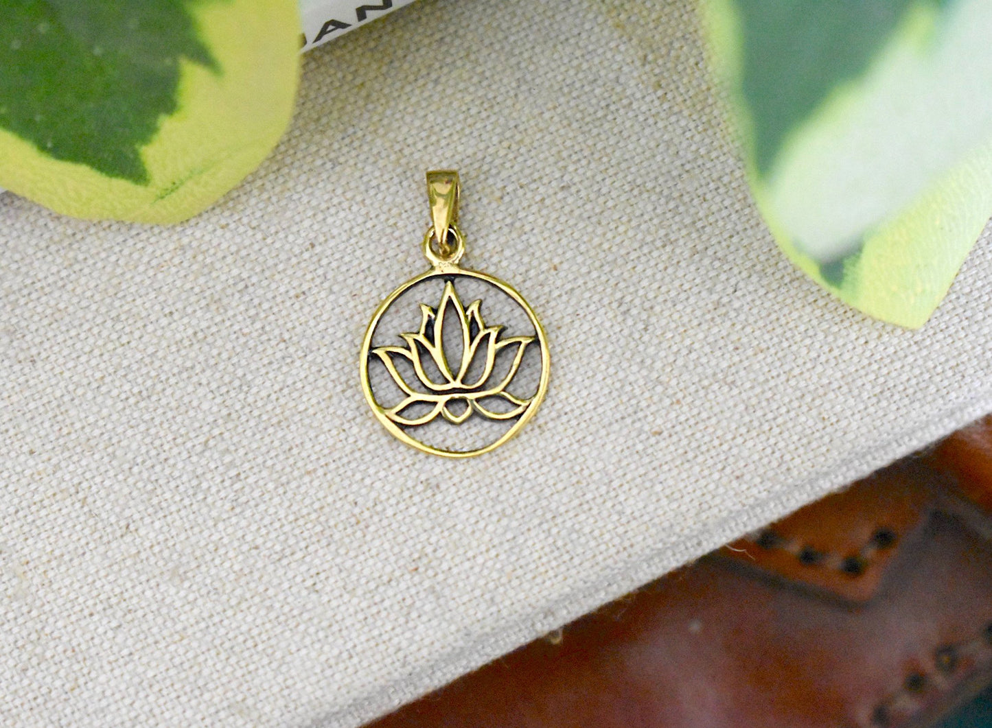 Lotus 92.5 Sterling Silver Pewter Brass Round Charm Necklace Pendant Jewelry