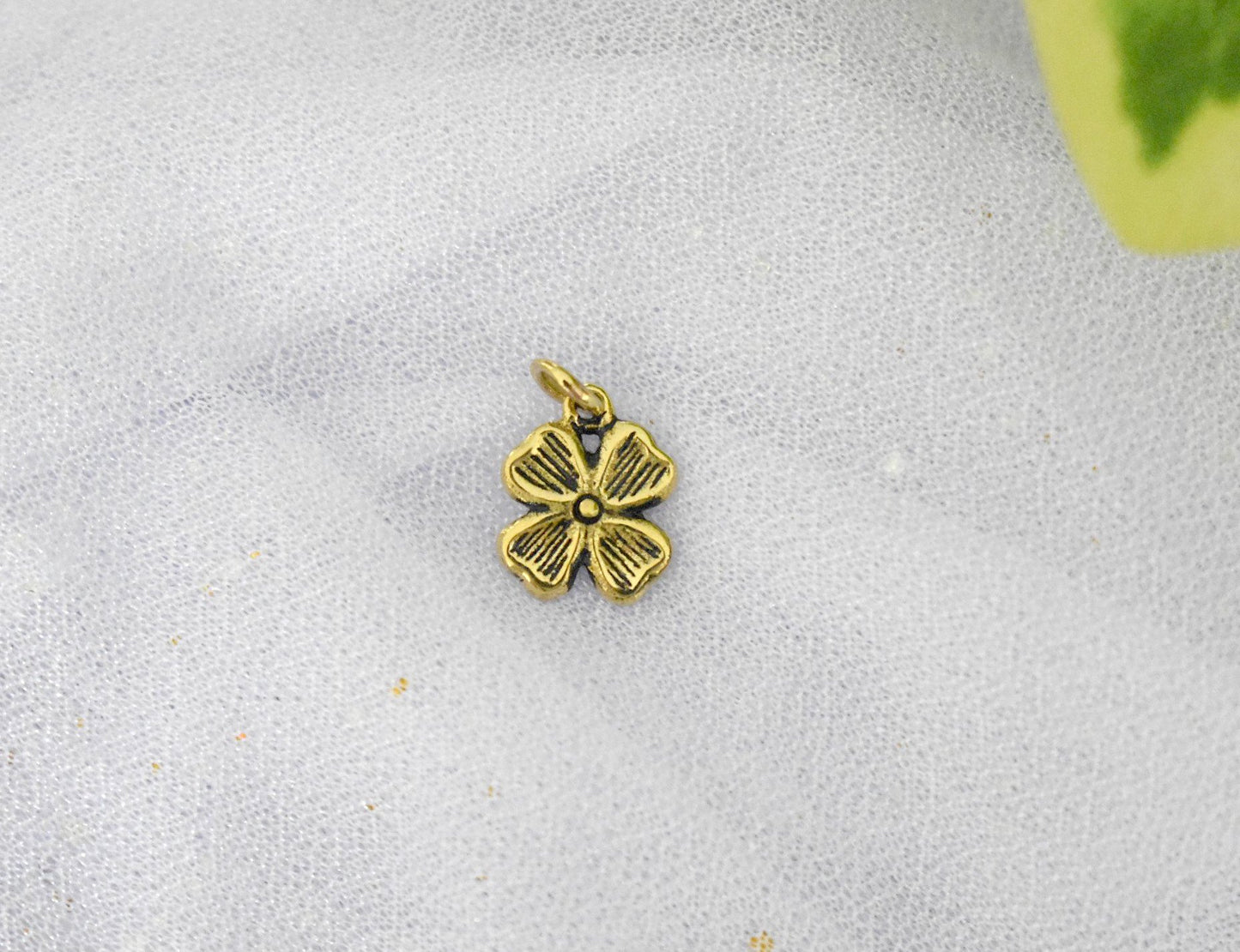 Four Leaf Clover Sterling-silver Pewter Gold Brass Charm Necklace Pendant Jewelry