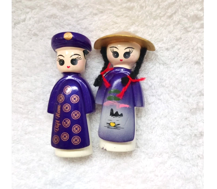 Cute Vietnamese Ceramic Refrigerator Magnets Wearing Ao Dai Traditional Clothes