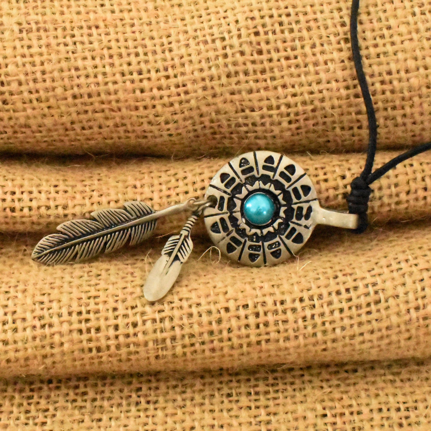 Lovely Native American Indian Silver Pewter Charm Necklace Pendant Jewelry